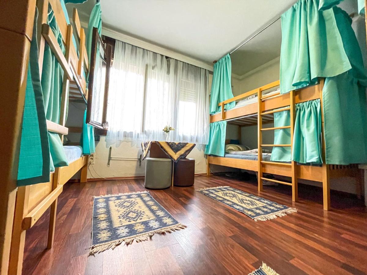 Hi Skopje Hostel Extérieur photo